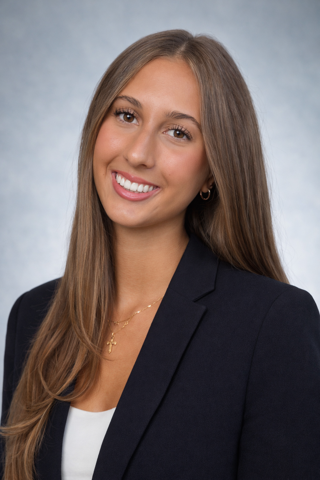 Private & Semi-Private Swim Lessons - Downtown Toronto Pellea Fitness - Toronto Canada - Swimming Activity - Lily Dragicevic's Headshot